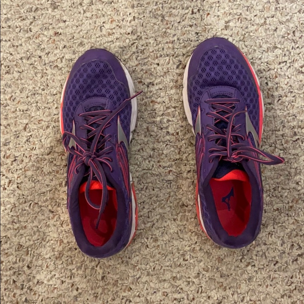 Mizuno road running shoes “wave inspire 12”!